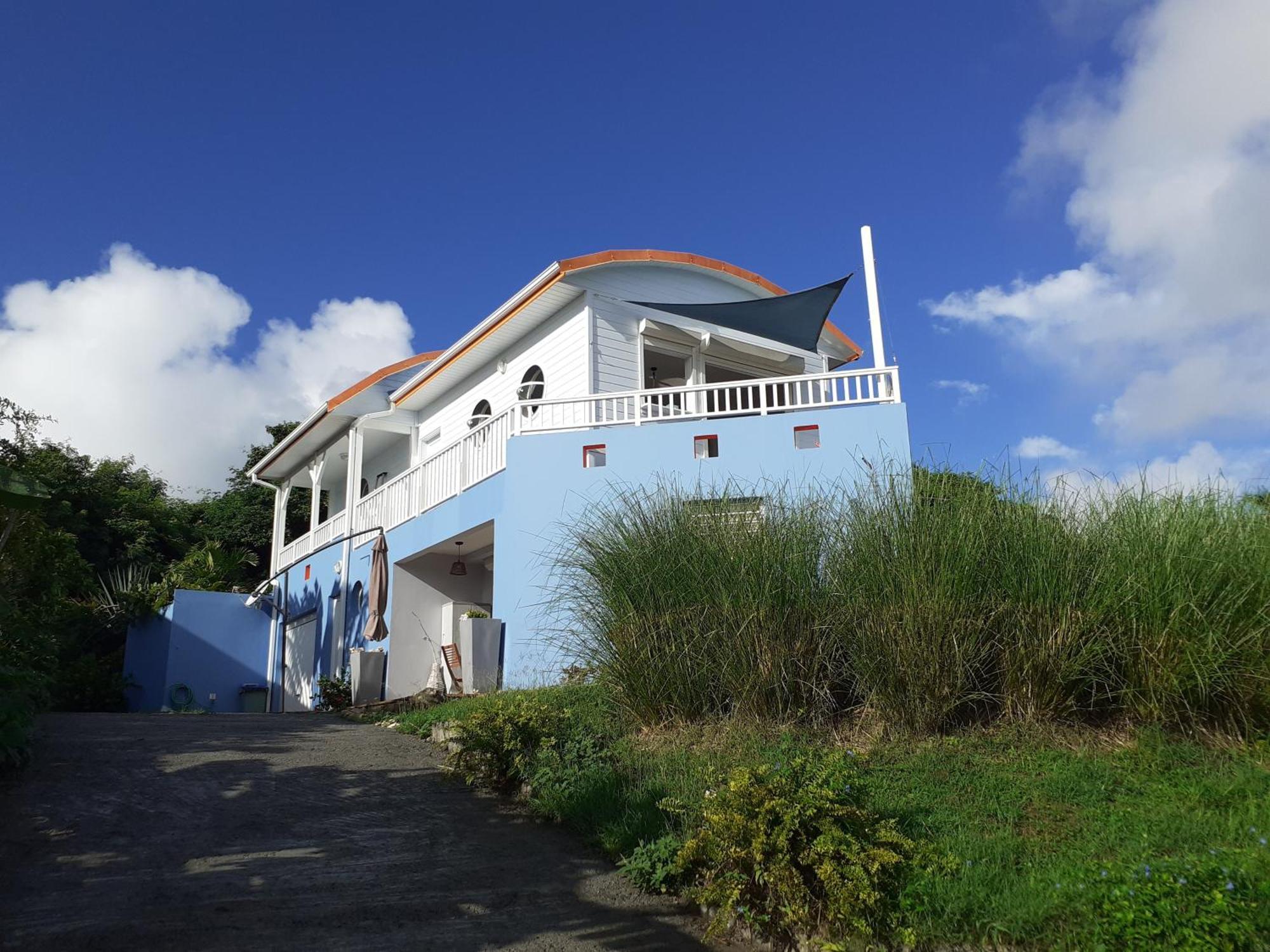 A L'Arche Bleue Hotell Le Robert Eksteriør bilde